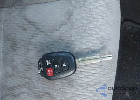 2015 Toyota Corolla Le z USA, uszkodzony, nr VIN 2T1BURHEXFC376236